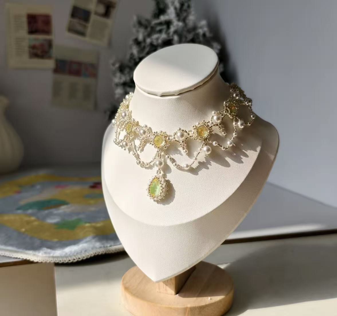 Classic necklace